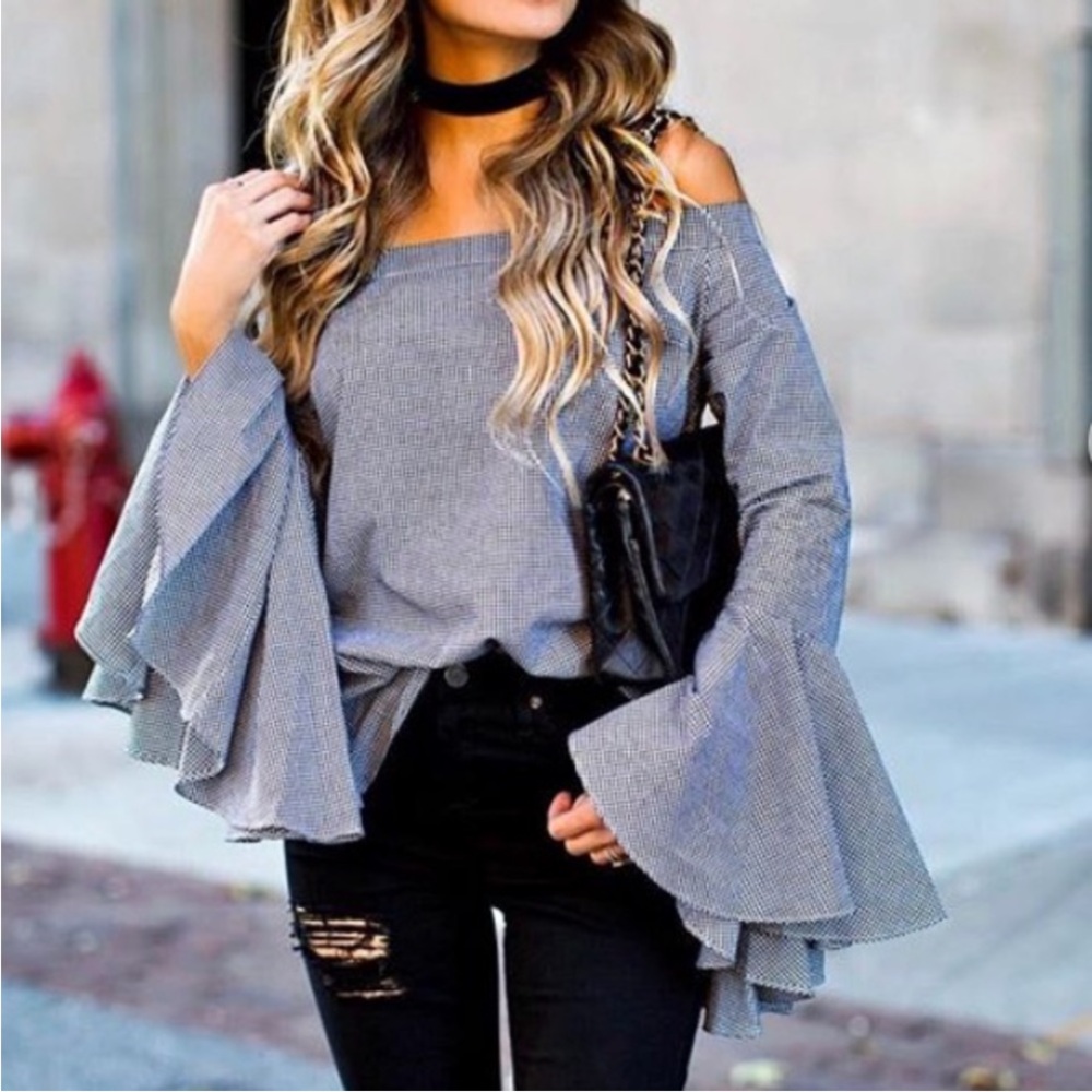 New Chicwish top Off-shoulder Bell sleeves